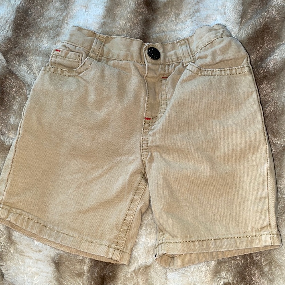 Khaki shorts